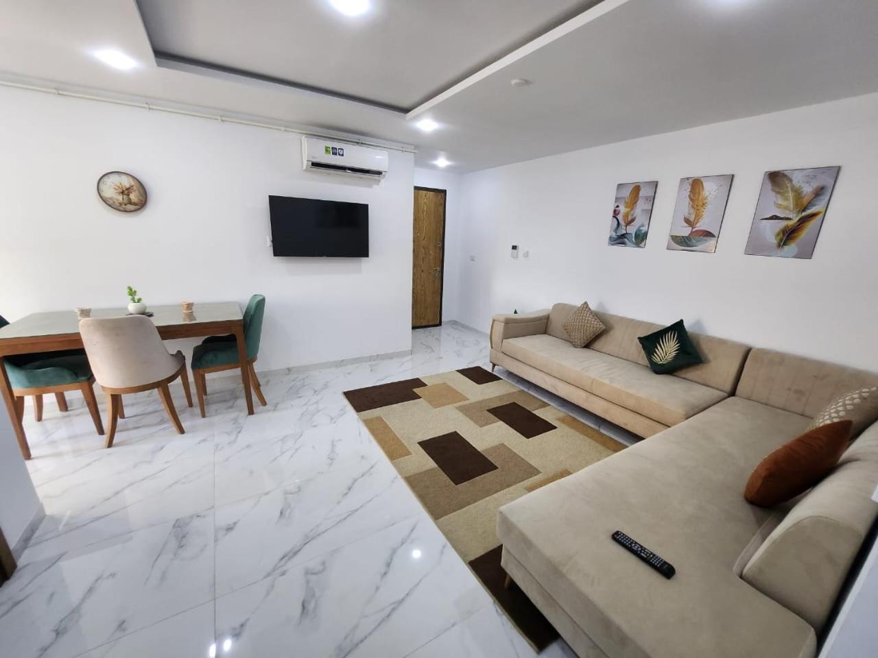 Elegant S1 Meuble Garde A Ariana -Tunis Apartment Bagian luar foto